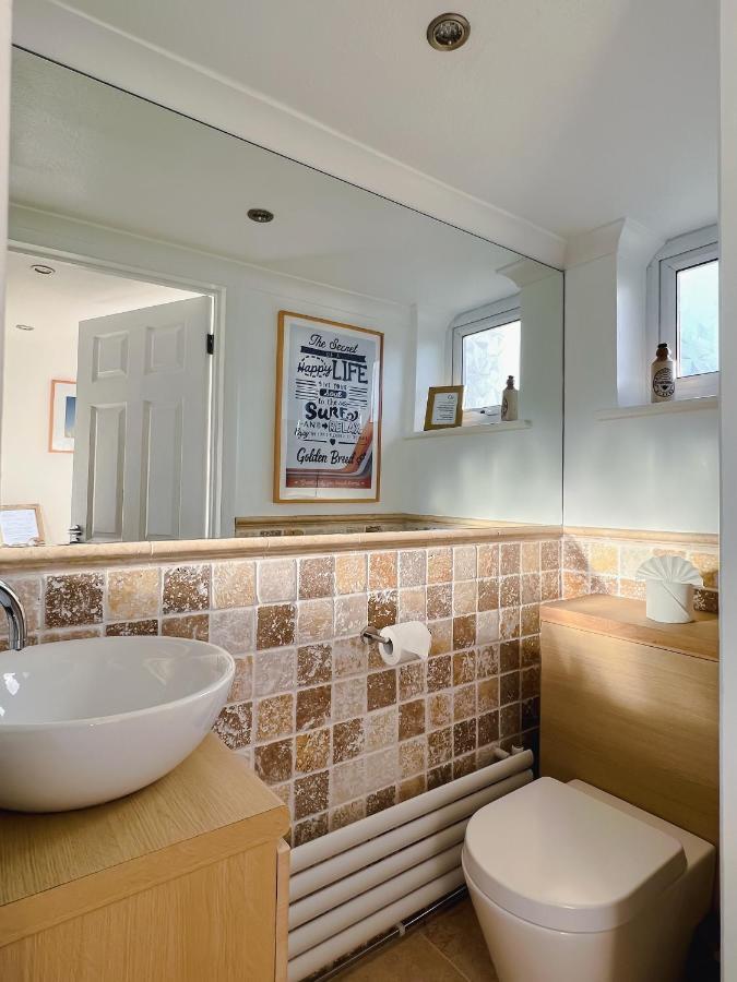 Bright & Cosy - Jacuzzi - Log Burner - King Beds Tangmere Exterior foto